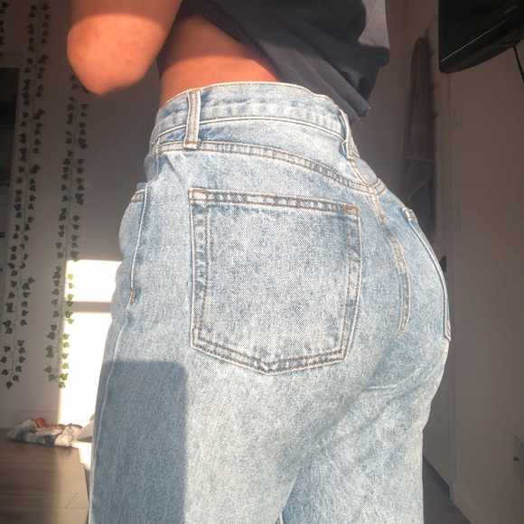 brandy melville jeans ! - Picture 2 of 6